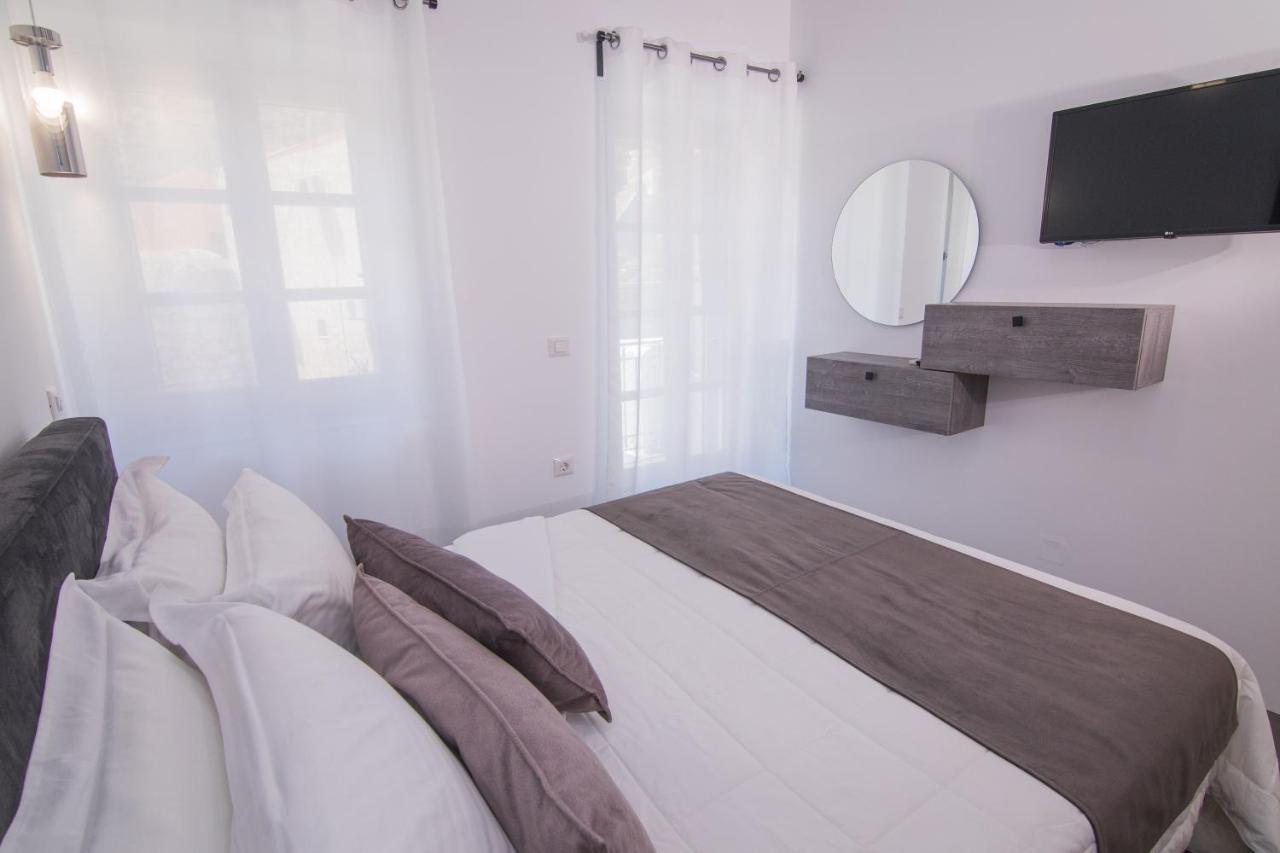 Ialemos Group Apartment Đảo Sými Ngoại thất bức ảnh