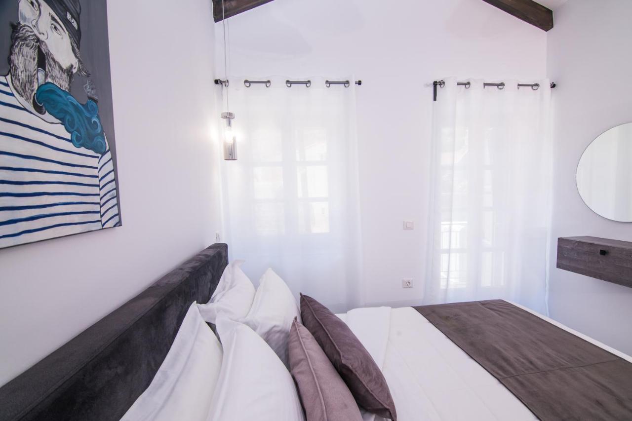 Ialemos Group Apartment Đảo Sými Ngoại thất bức ảnh