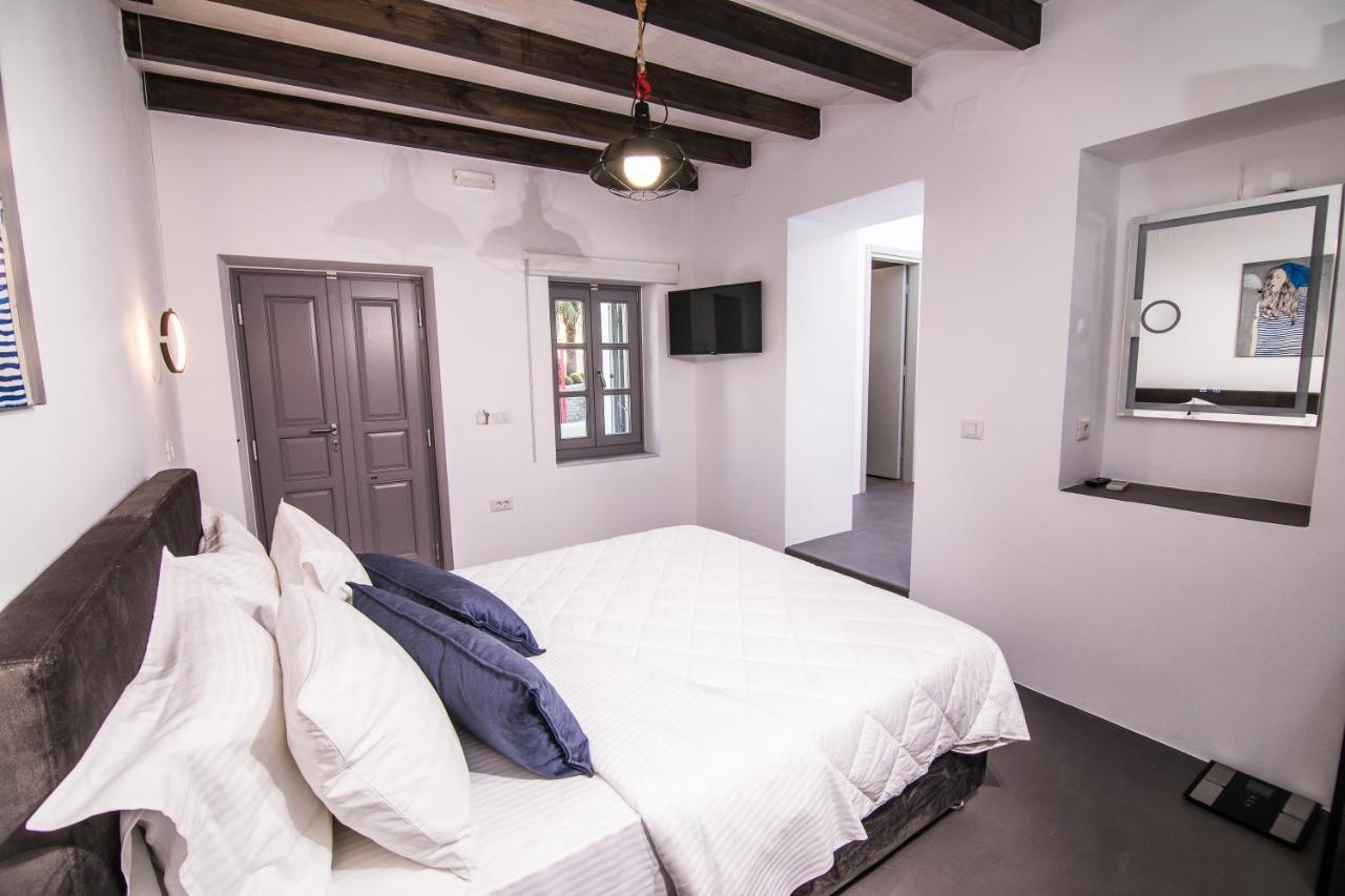 Ialemos Group Apartment Đảo Sými Ngoại thất bức ảnh